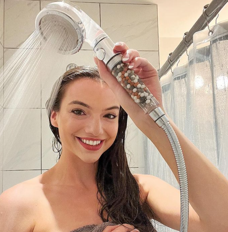 High-Pressure Water-Saving Mineral-Cleansing Shower Head